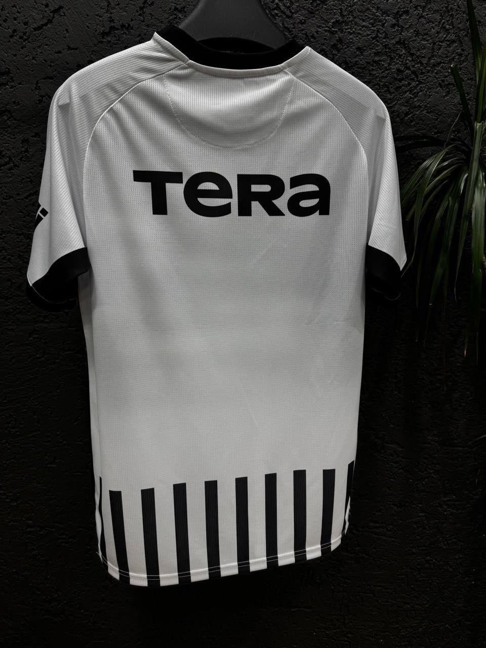 BJK YENİ SEZON ÇUBUKLU FORMASI