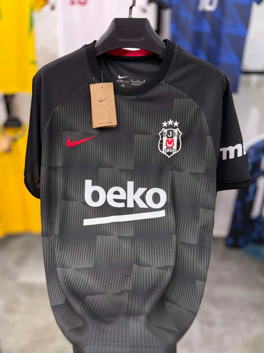 BJK YENİ SEZON SİYAH FORMASI