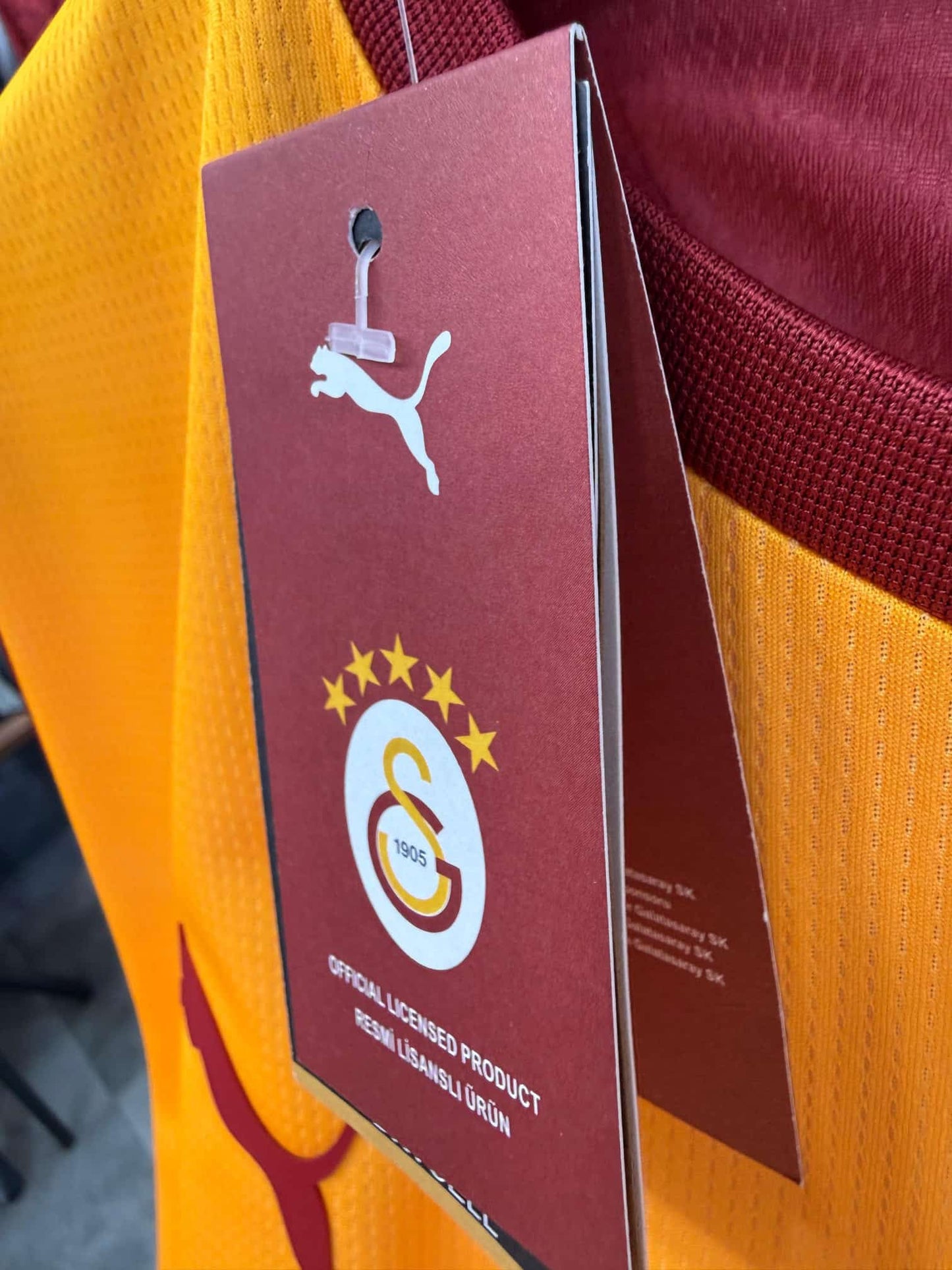 GS YENİ SEZON İÇ SAHA PARÇALI FORMASI